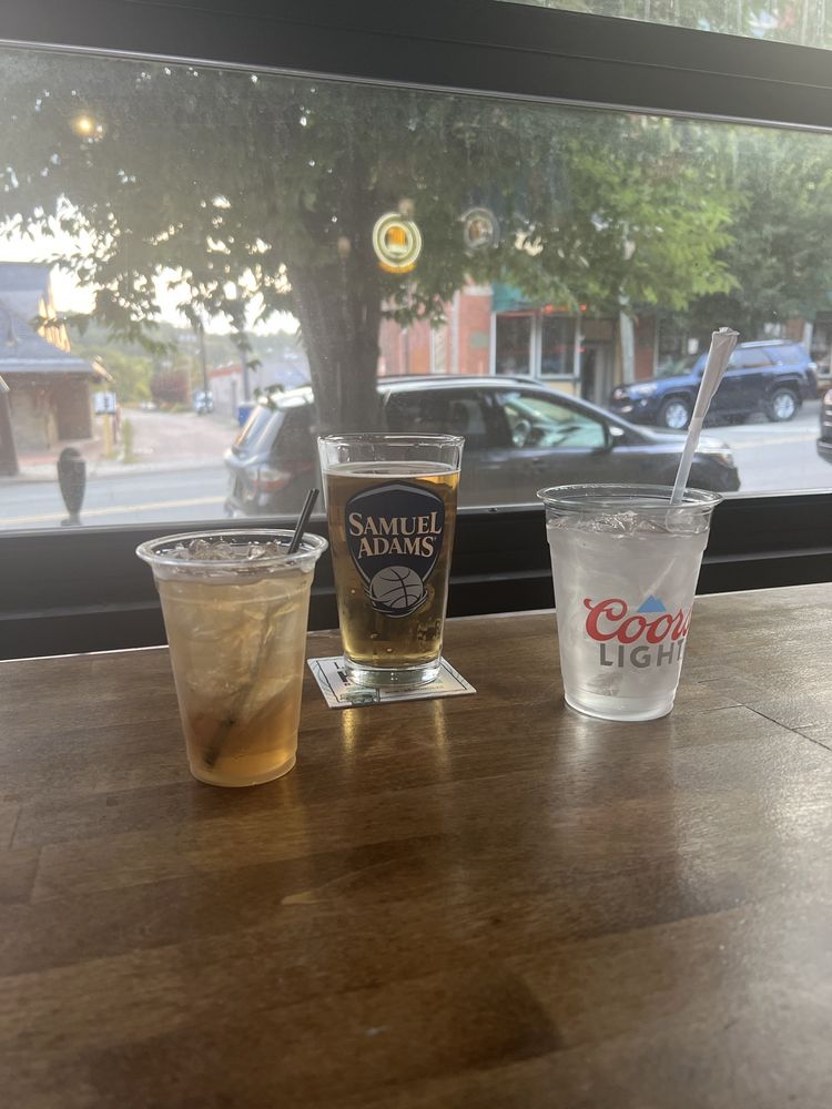 Social spots from Mainstreet Brewhouse