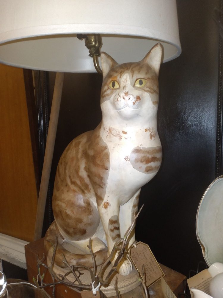 RIVERBEND ANTIQUE MALL Updated October 2024 20 Photos 219 Washington St, Ravenswood, West