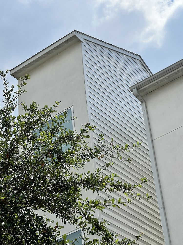 Slide of M&M Roofing, Siding & Windows