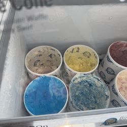 Pinkie'S Ice Cream & Desserts