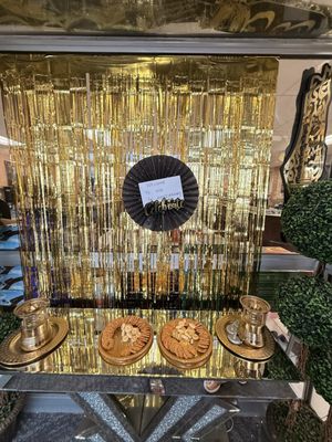 The Golden Nuts by null