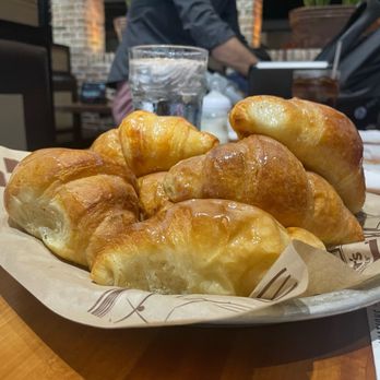 Cheddar's Scratch Kitchen - Honey Butter Croissants - Comfort Food Near Me - West Melbourne, Florida