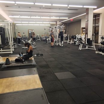 Equinox Paramus - Gyms Near Me - Paramus, New Jersey