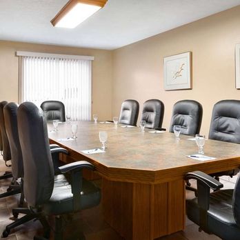 Travelodge - Meeting Room - Venues & Event Spaces Near Me - Simcoe, Ontario