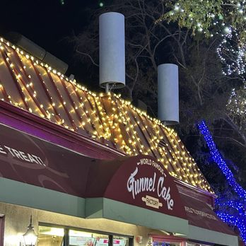 World Famous Funnel Cake Factory - Desserts Near Me - Valencia, California