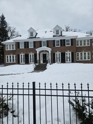 Lincoln Avenue by null