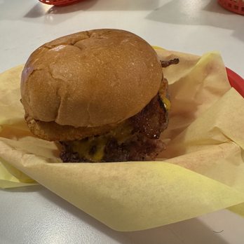 Stanton's City Bites - Ms. Piggy - Burgers Near Me - Houston, Texas Stanton's City Bites - Ms. Piggy - Burgers Near Me - Houston, Texas