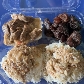Turo Cafe and Grill - Combination rice plate with tocino and Bicol express - Filipino Near Me - San Francisco, California Turo Cafe and Grill - Combination rice plate with tocino and Bicol express - Filipino Near Me - San Francisco, California