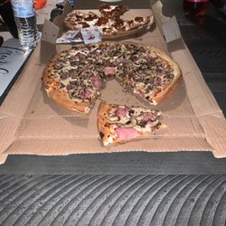 Tasty Pizza - If you are in 92139 you know this is the spot. If you live on 92114,91945,91910,92113,91910 or 91977 this is still the best