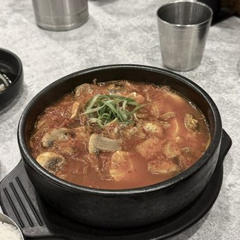 Ozen Korea - kimchi jiigae soup - Korean Near Me - London, Ontario Ozen Korea - kimchi jiigae soup - Korean Near Me - London, Ontario