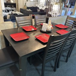 Dino’s Furniture - Dining room set