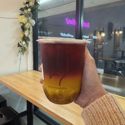 Mango Hibiscus Tea with boba