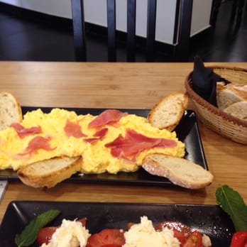 Pinocho Gastro Tapas - Scrambled eggs with Spanish ham, caprese salad - Tapas Bars Near Me - Zaragoza, Z Pinocho Gastro Tapas - Scrambled eggs with Spanish ham, caprese salad - Tapas Bars Near Me - Zaragoza, Z