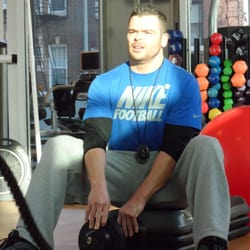 Train With Sean B - BYD's Head Trainer Sean Berard crushing a boot camp circuit with his clients!