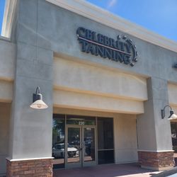 Celebrity Tan + Wellness - Great location