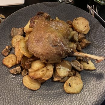 Les Ondes - Duck confit - Brasseries Near Me - Paris, 75 Les Ondes - Duck confit - Brasseries Near Me - Paris, 75