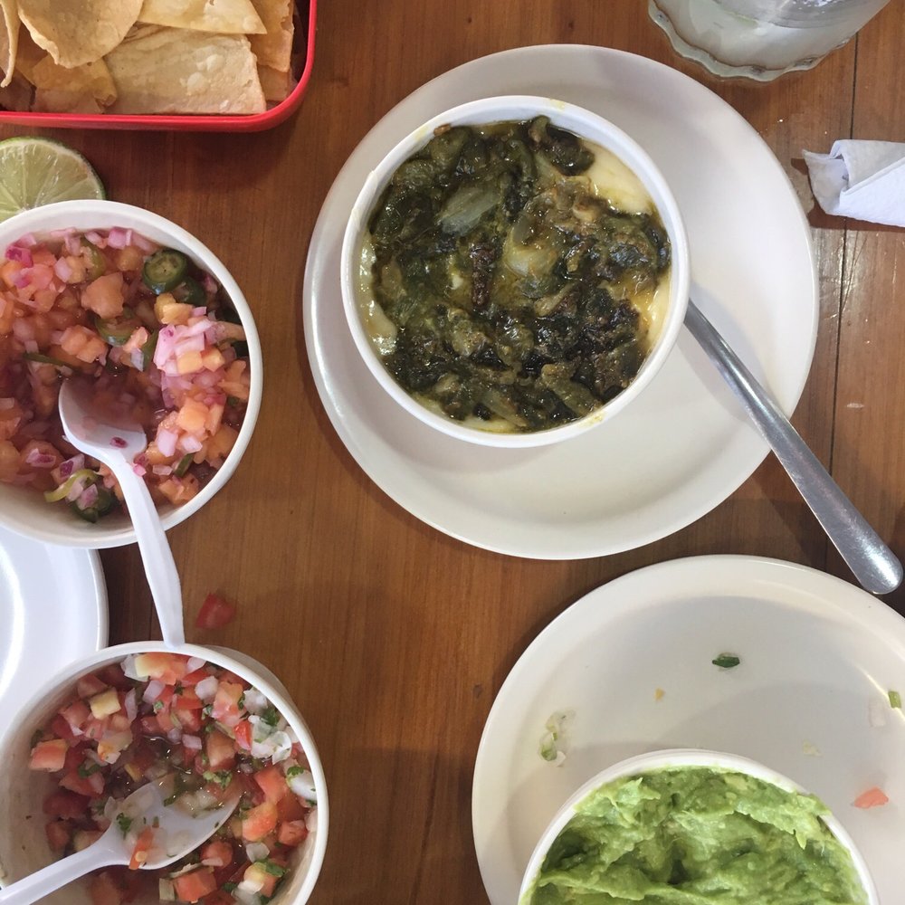 Don Sirloin - Queso fundido and salsas - Fast Food Near Me - Playa del Carmen, ROO Don Sirloin - Queso fundido and salsas - Fast Food Near Me - Playa del Carmen, ROO