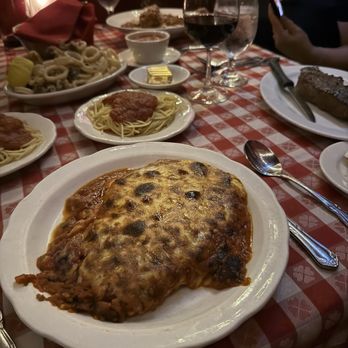Dan Tana's - Italian Near Me - West Hollywood, California Dan Tana's - Italian Near Me - West Hollywood, California
