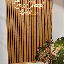 SQZ Burger - Selfie area