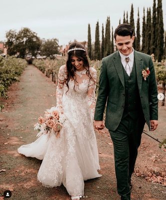 Wedding Floral Design - At Merbloom, we understand how important our client's special day is to them, up to the tiniest of details. Every wedding is unique, and every client is unique as well, which is why we will work with you to bring your vision to life and adorn your day with beautiful florals.