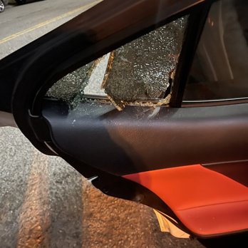 Premium Auto Glass Solution - Broken window - Auto Glass Services Near Me - San Francisco, California Premium Auto Glass Solution - Broken window - Auto Glass Services Near Me - San Francisco, California