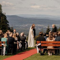 Kleivstua - Ceremony outside