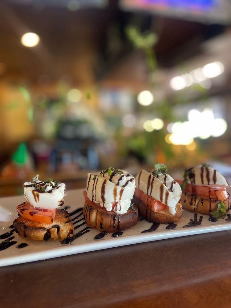 Social spots from The Pour House Pub And Grill