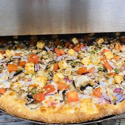 Shahi Paneer Pizza Shahi Paneer Pizza