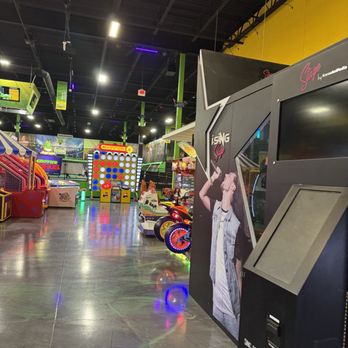 Launch Trampoline Park - Trampoline Parks Near Me - Deptford Township, New Jersey