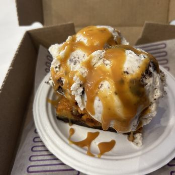 Insomnia Cookies - Bakeries Near Me - Louisville, Kentucky