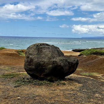 Kaena Point State Park - Seating in the parking lot - Beaches Near Me - Waianae, Hawaii