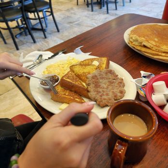 Crazy Otto's Diner - Sausage, eggs, and toast - American Near Me - Santa Clarita, California