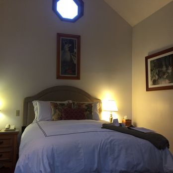 Babbling Brook Inn - Hotels Near Me - Santa Cruz, California Babbling Brook Inn - Hotels Near Me - Santa Cruz, California