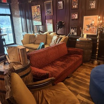 Hayride Scandal - Cocktail Bars Near Me - Baton Rouge, Louisiana