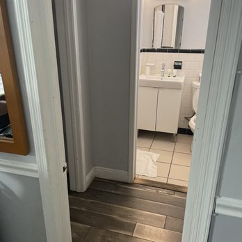 Dolphin Hollywood - Room # 5 bathroom, shower, closet - Hotels Near Me - Hollywood, Florida