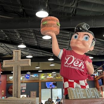 La Vernia's Den - Burgers Near Me - La Vernia, Texas La Vernia's Den - Burgers Near Me - La Vernia, Texas