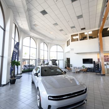 Putnam Chrysler Jeep Dodge - Auto Repair Near Me - Burlingame, California Putnam Chrysler Jeep Dodge - Auto Repair Near Me - Burlingame, California