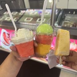 La Monarca Michoacana - Gunabana with Watermelon, Limon,Watermelon & Mango, & Mango Yogurt Popsicle