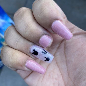 Spring Nail Spa - 4 days and 2 broken nails - Nail Salons Near Me - Folsom, California Spring Nail Spa - 4 days and 2 broken nails - Nail Salons Near Me - Folsom, California