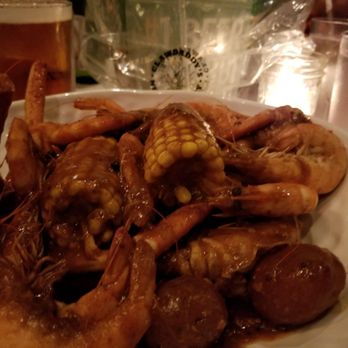 Claw Daddy's - Seafood Bowl: Shrimp, Crab Legs, potatoes, Corn + a brew ...  It's a feasting marathon l, not a race! - Cajun/Creole Near Me - New York, New York