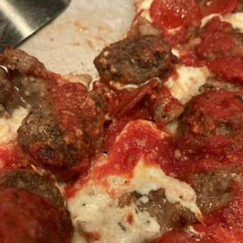 Grimaldi's Pizzeria - Burnt sausage - Pizza Near Me - Sparks, Nevada Grimaldi's Pizzeria - Burnt sausage - Pizza Near Me - Sparks, Nevada