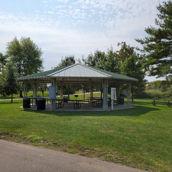 Coffman Park - Gazebo with picnic tables - Parks Near Me - Dublin, Ohio