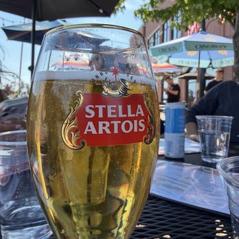 Hillgrove Tap - Sports Bars Near Me - Western Springs, Illinois