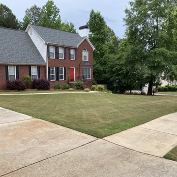 Berry Good Lawn Serrvice - Lawn Services Near Me - McDonough, Georgia