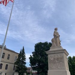 Pioneers, Soldiers and Sailors Monument - The Monument
