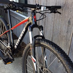 Town Hill Bicycle Shop - Rockhopper Sport
