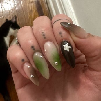D+W Polish - Nail Salons Near Me - New York, New York D+W Polish - Nail Salons Near Me - New York, New York