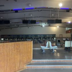 Hill Country Lanes - Inside
