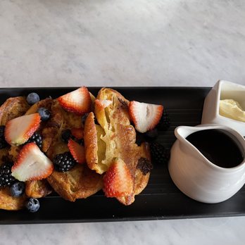 The Cottage - Croissant French toast - Cocktail Bars Near Me - Bothell, Washington