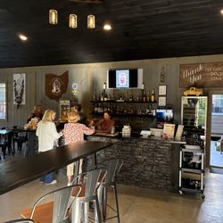 Day Dream Farm Winery - Bar area with exceptional staff, kind , always smiling, helpful, friendly, after 16 stops,